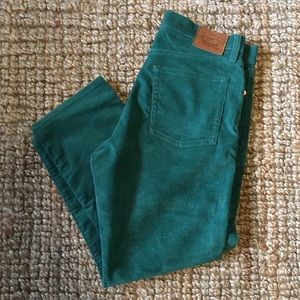 🌵Sold🌵Green Levi’s corduroy pants